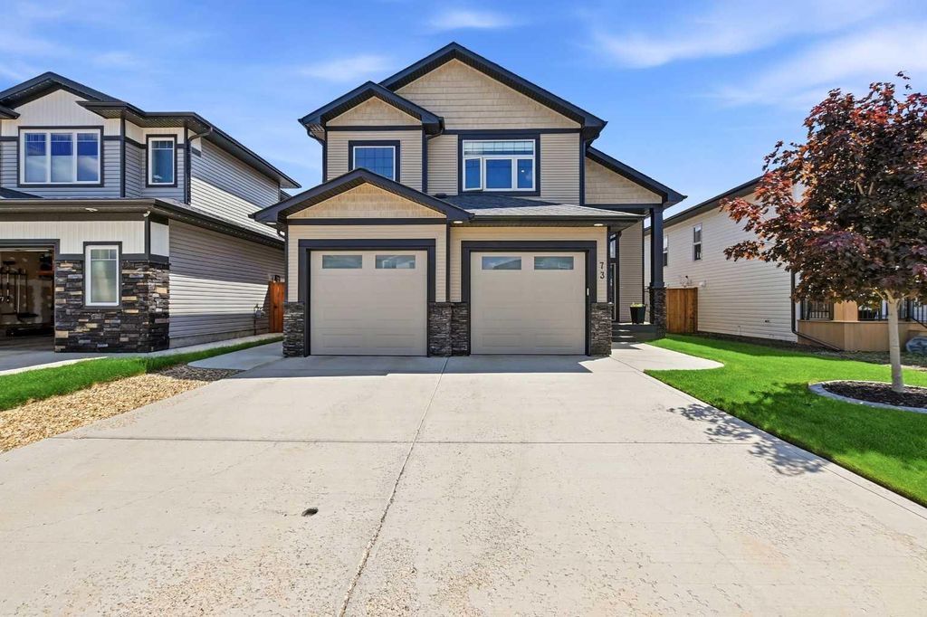Photo of 73 Maclean Close, Blackfalds, AB T4M 0H4 (MLS # A2324451)
