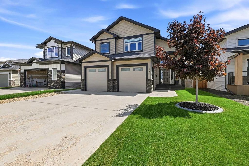 Photo of 73 Maclean Close, Blackfalds, AB T4M 0H4 (MLS # A2324451)
