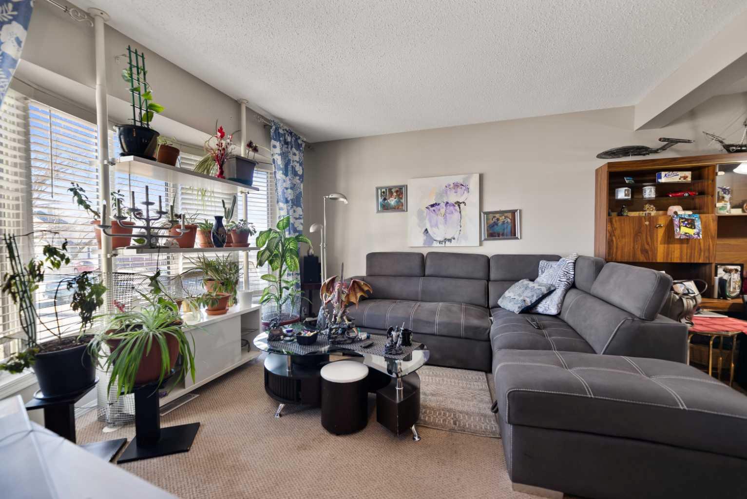 49A Fonda Green SE