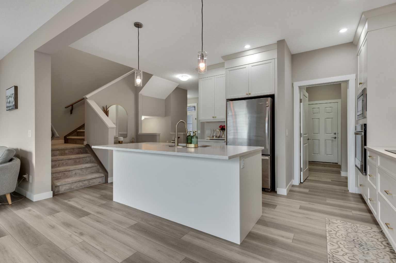 216 Creekstone Row SW