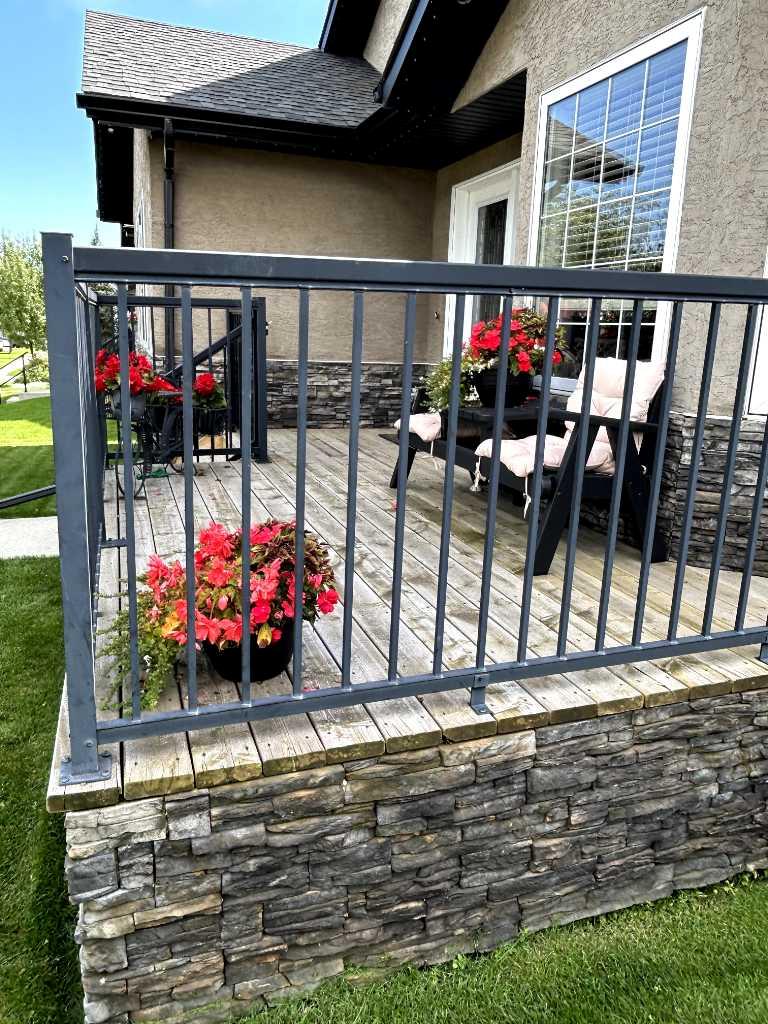 1957 High Country Drive NW