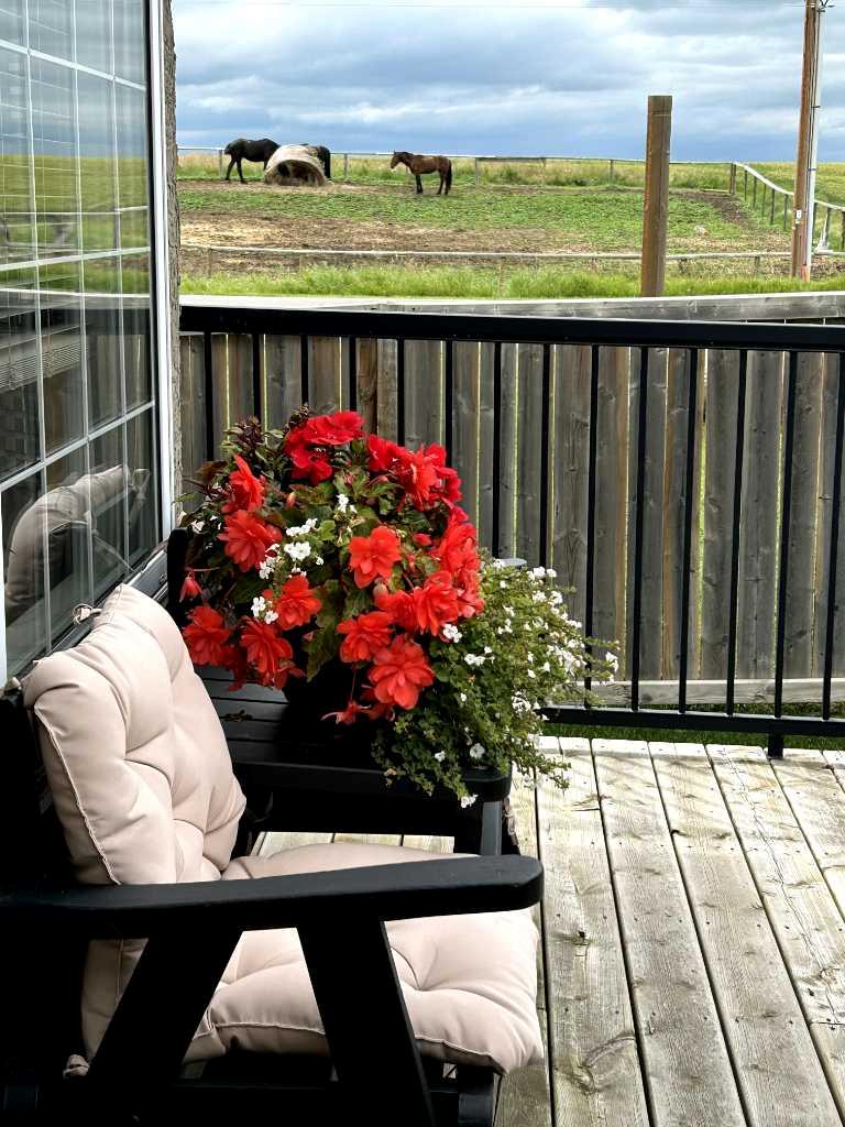 1957 High Country Drive NW