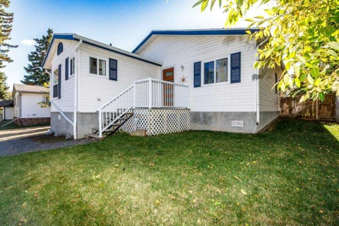 Photo of 5119 48 Avenue, Sylvan Lake, AB T4S 1G6 (MLS # A2349407)