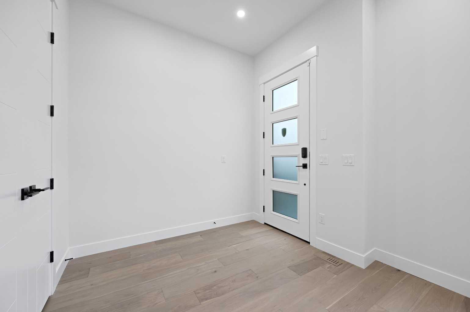 8112 Bowness Road NW