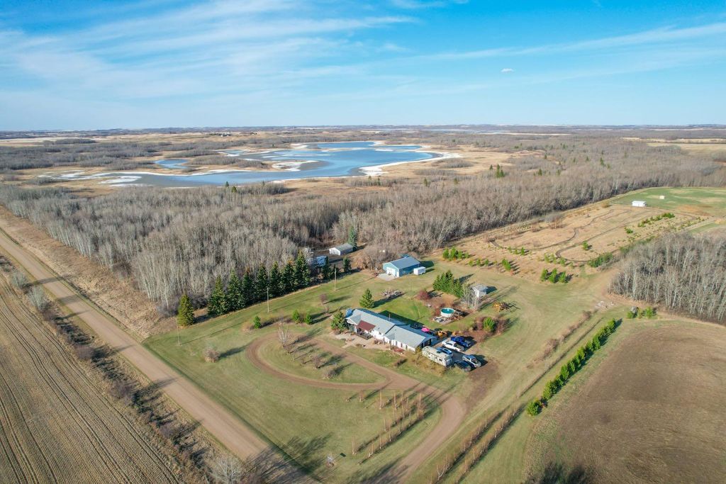 Photo of 41243 Range Road 205, Rural Camrose County, AB T0B 0H0 (MLS # A2307797)