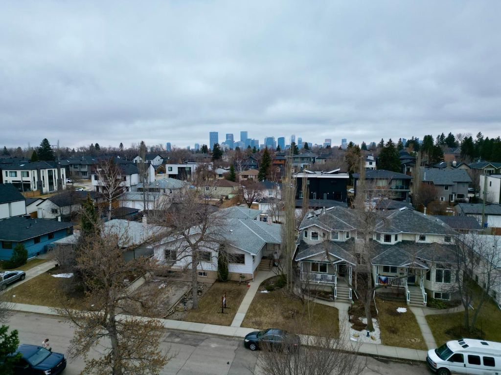 Photo of 719 27 Avenue NW, Calgary, AB T2M 2J4 (MLS # A2309021)