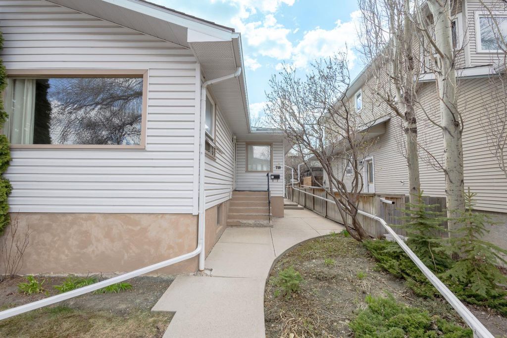 Photo of 719 27 Avenue NW, Calgary, AB T2M 2J4 (MLS # A2309021)