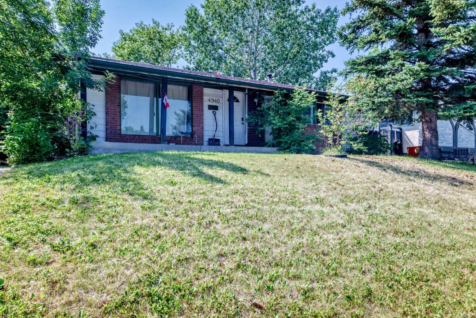 4940 Rundlewood Road NE