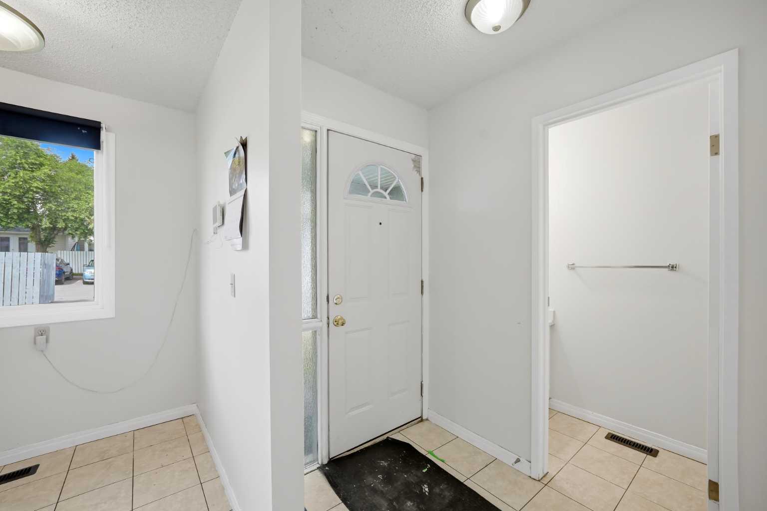 409 Georgian Villas NE