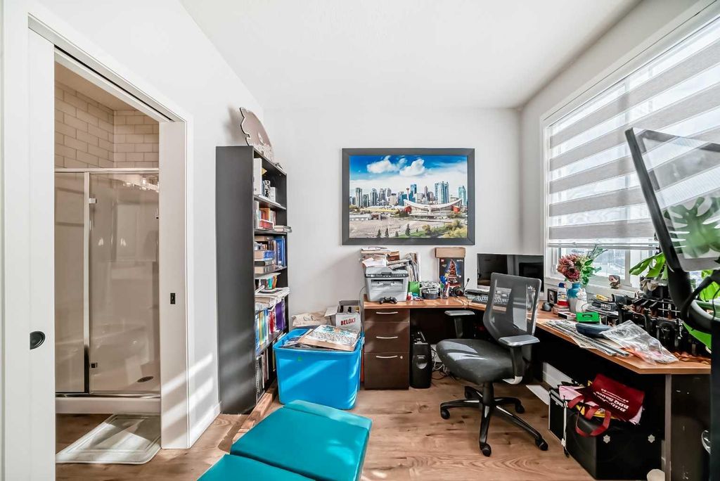 Photo of 160 Lucas Common NW, Calgary, AB T3P 2B3 (MLS # A2292760)