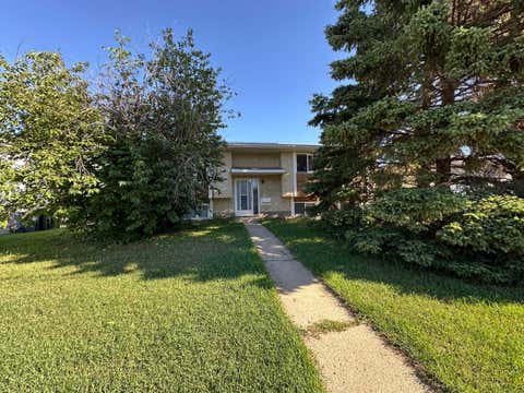 Photo of 6008 57 Avenue, Ponoka, AB T4J 1L2 (MLS # A2339710)