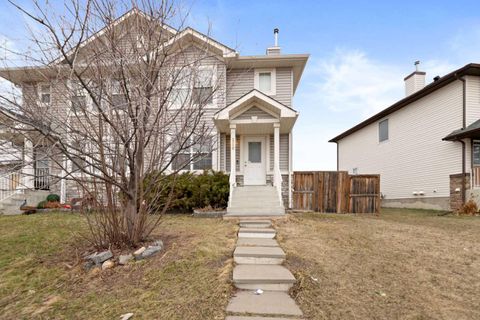 Photo of 116 Saddlebrook Common NE, Calgary, AB T3J 5M4 (MLS # A2302339)