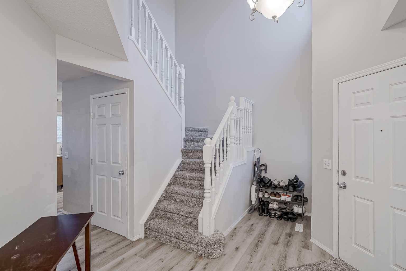 222 Bridleridge Way SW