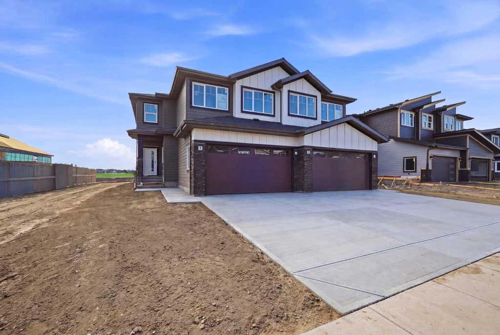 Photo of 42 Waterford Mews, Chestermere, AB T1X 3B6 (MLS # A2336130)