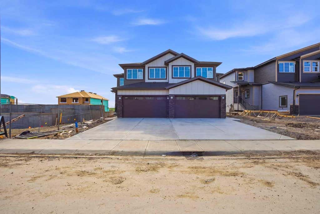 Photo of 42 Waterford Mews, Chestermere, AB T1X 3B6 (MLS # A2336130)