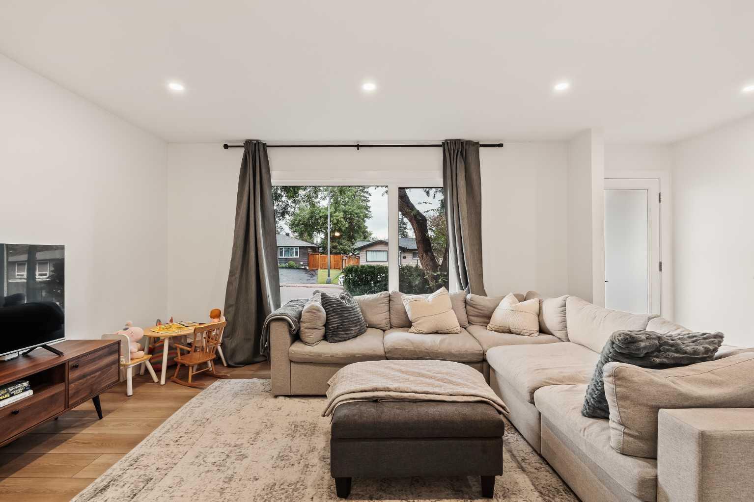 25 Kirby Place SW
