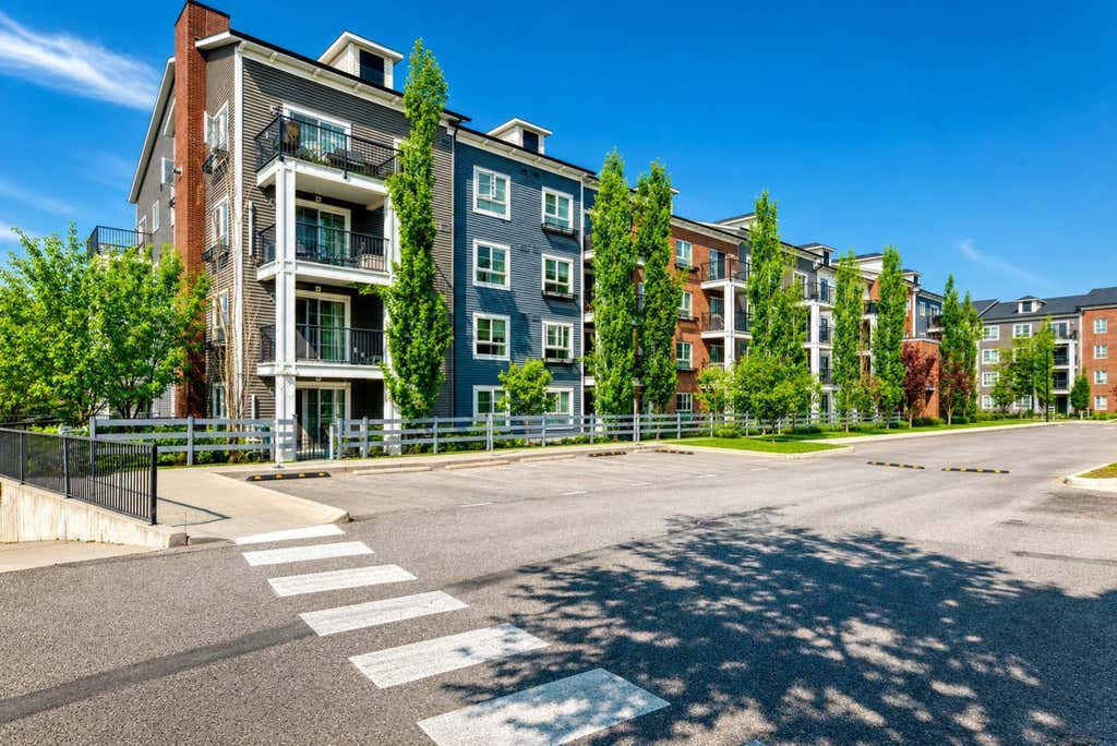 Photo of 279 Copperpond Common SE #5210, Calgary, AB T2Z 1J6 (MLS # A2335298)