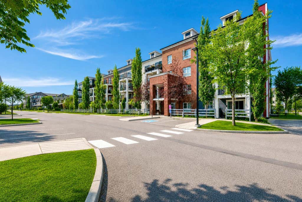 Photo of 279 Copperpond Common SE #5210, Calgary, AB T2Z 1J6 (MLS # A2335298)