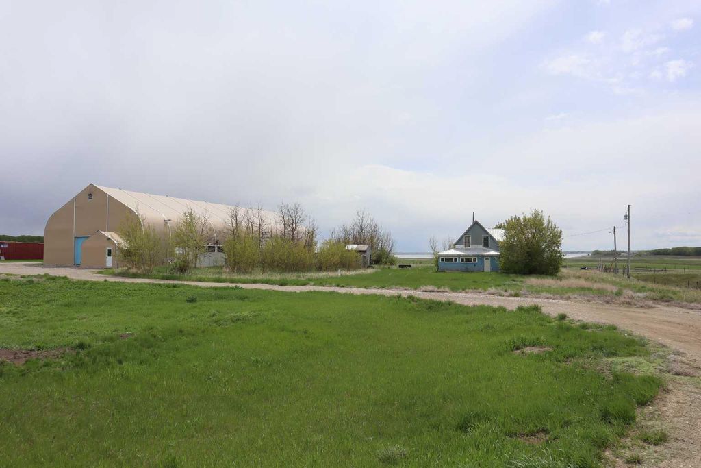Photo of 244029 Highway 1, Rural Wheatland County, AB T0J 0M0 (MLS # A2266143)