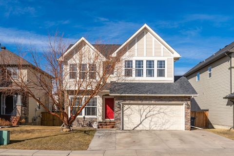 Photo of 125 Seagreen Manor, Chestermere, AB T1X 0E7 (MLS # A2295360)