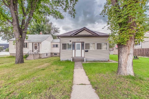 Photo of 110 8 Street SE, Medicine Hat, AB T1A 1L3 (MLS # A2343871)