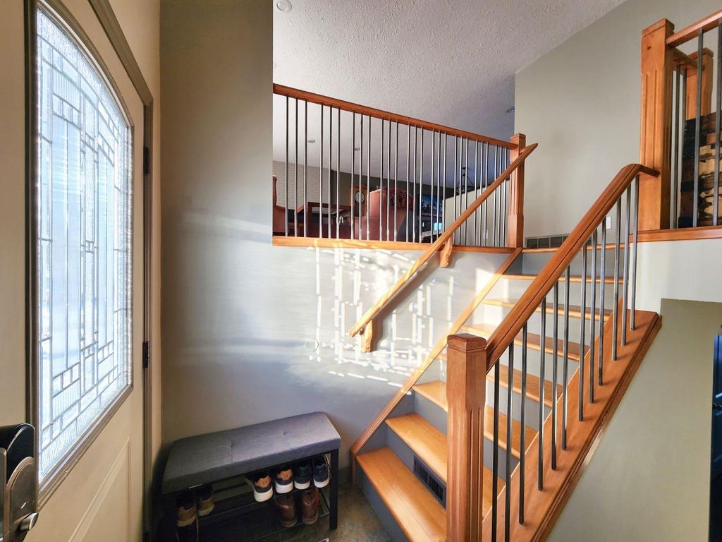 Photo of 310 54 Avenue E, Claresholm, AB T0L 0T0 (MLS # A2280928)