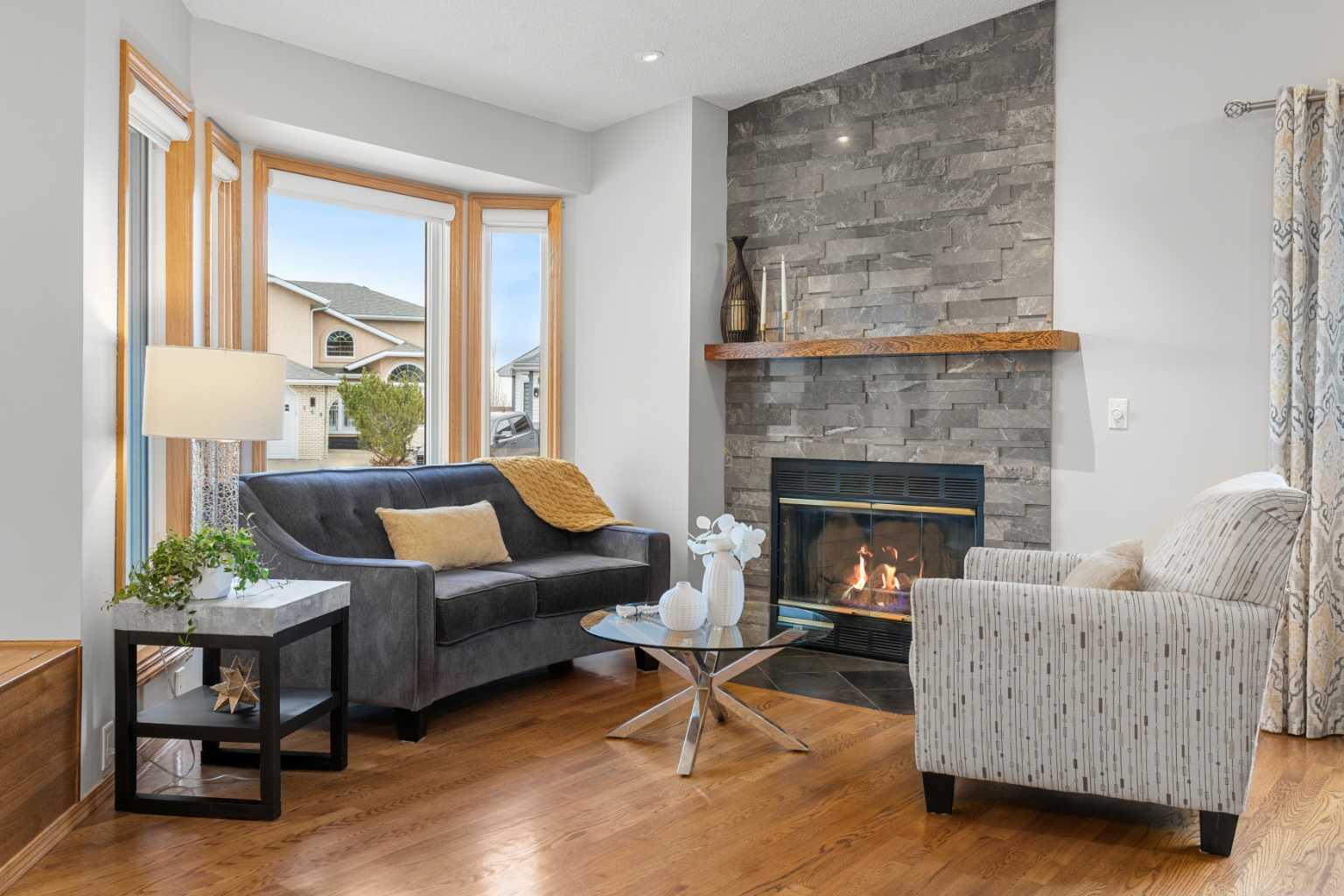 177 Hidden Vale Close NW