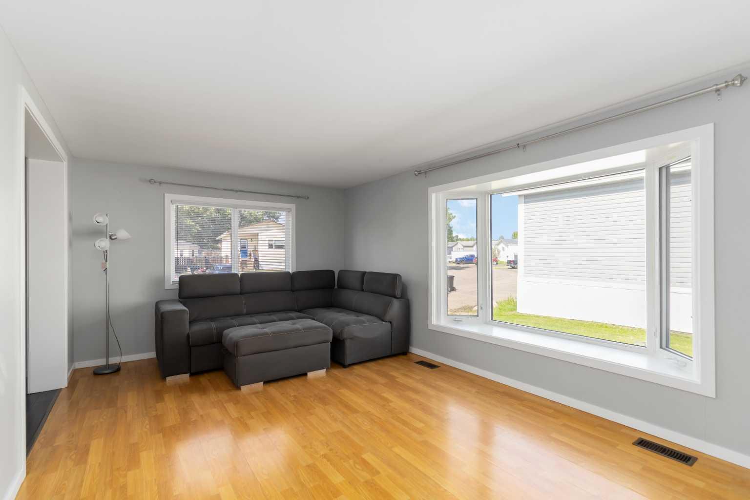 180 Greenbriar Bay