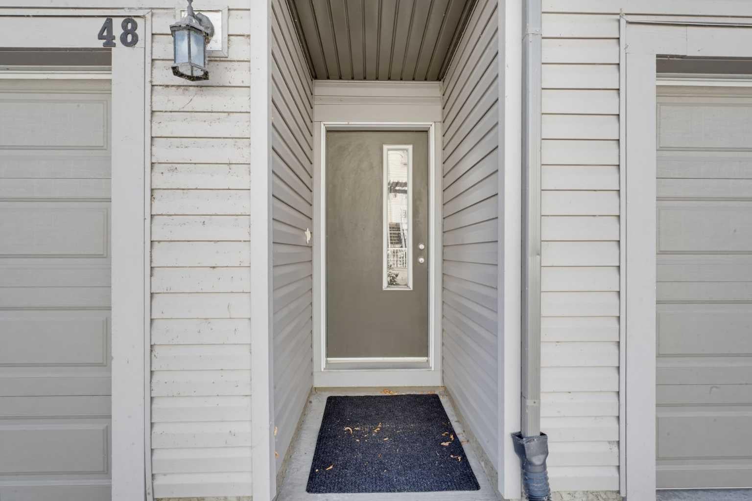 48 Copperstone Cove SE