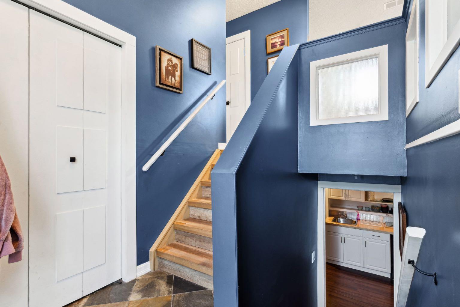 147 Falchurch Crescent NE