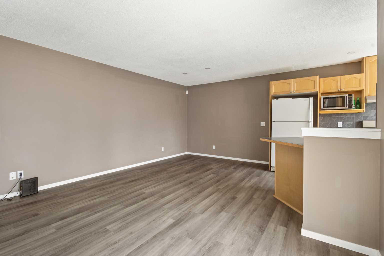 7171 Coach Hill Road SW 2304