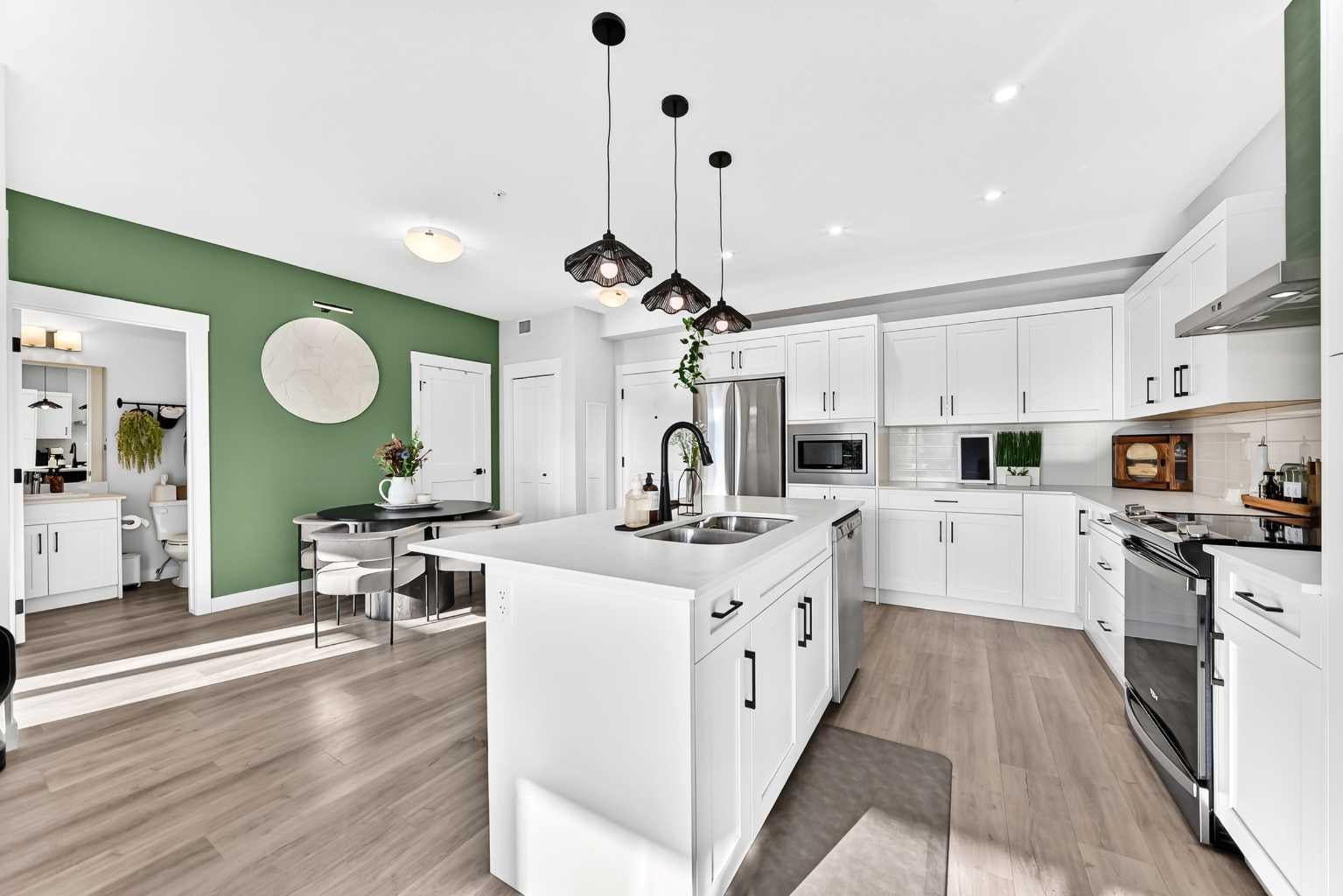 200 Seton Circle SE 4208