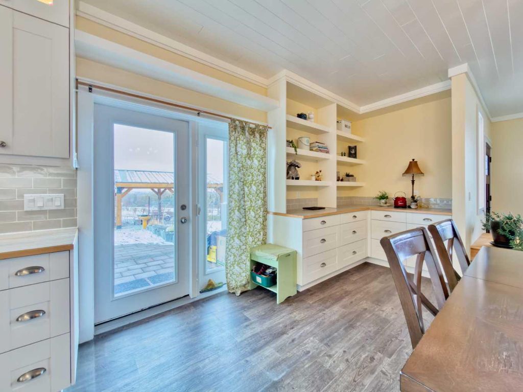 Photo of 42015 RR280, Hill Spring, AB T0K 1W0 (MLS # A2298349)