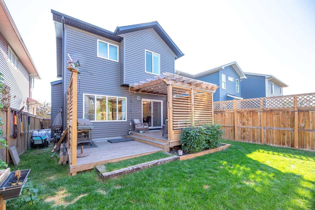 Photo of 204 Paint Horse Drive, Cochrane, AB T4C 0X1 (MLS # A2302002)
