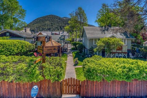 218 & 220 Beaver Street Banff AB T1L 1B2