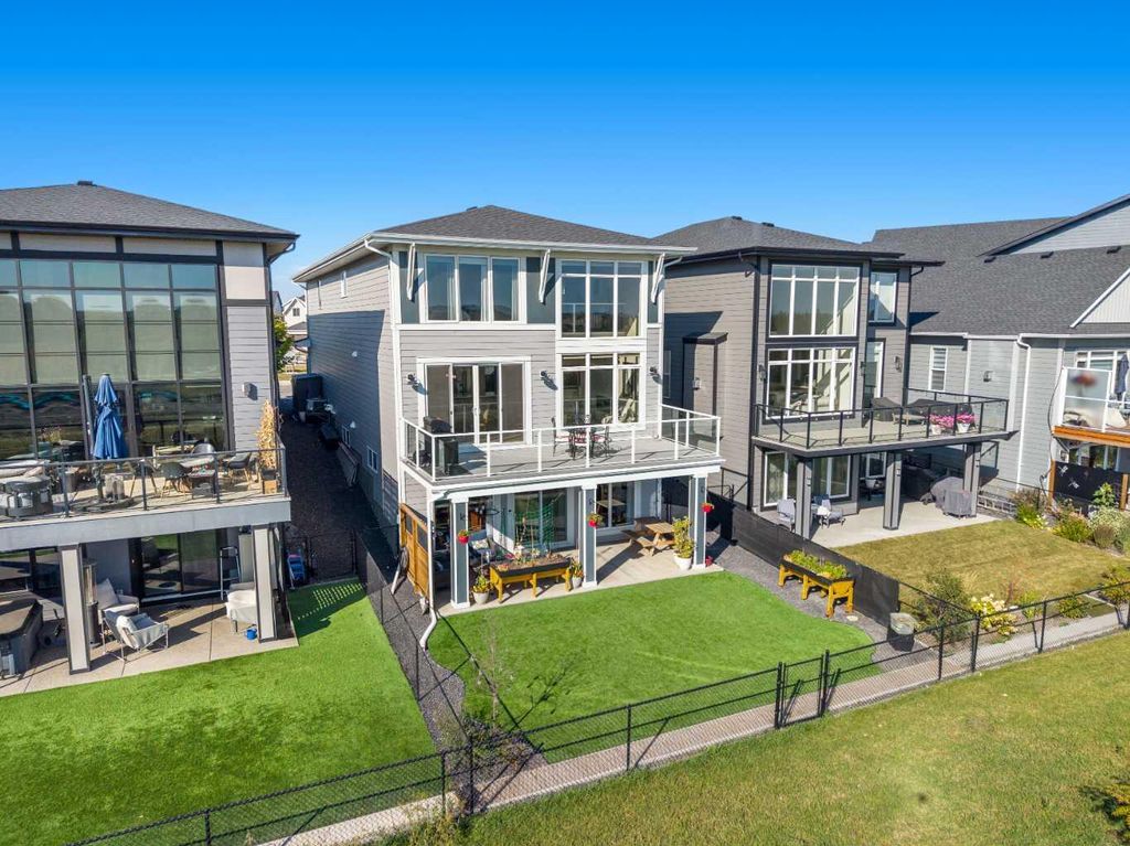 Photo of 51 Creekstone Way SW, Calgary, AB T2X 4R4 (MLS # A2303659)