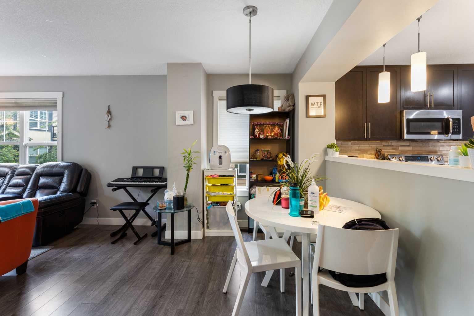 319 Mckenzie Towne Square SE