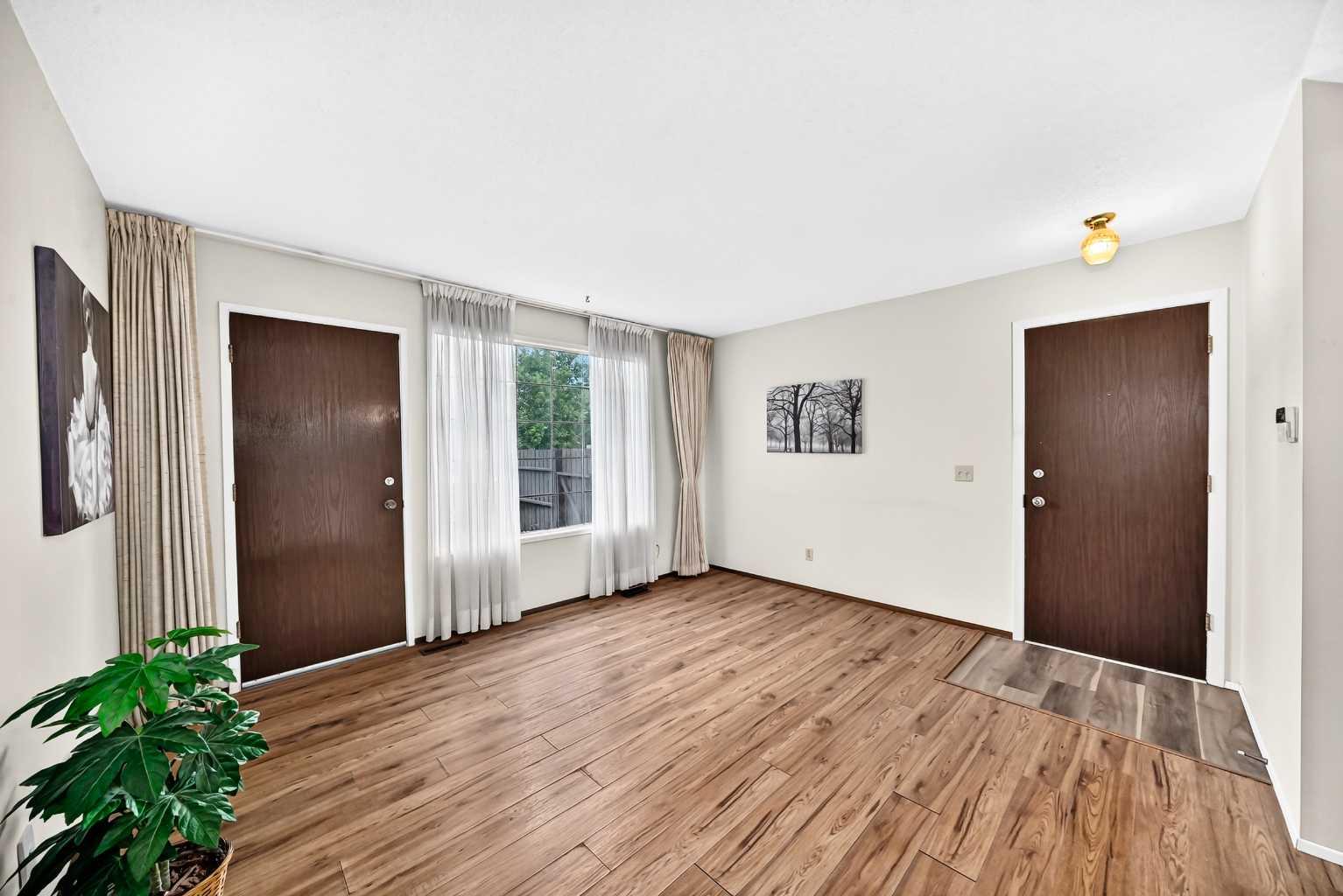 175 Manora Place NE 58