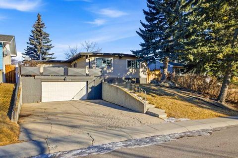 Photo of 524 Hunterplain Hill NW, Calgary, AB T2K 4L7 (MLS # A2280760)