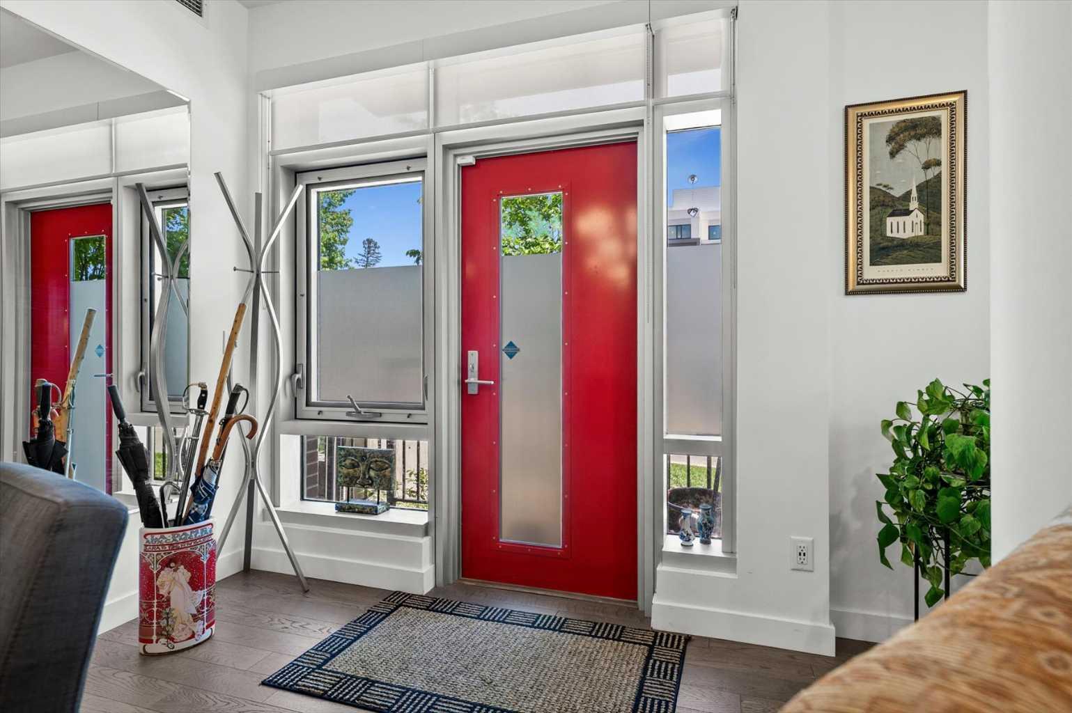 88 9 Street NE 122
