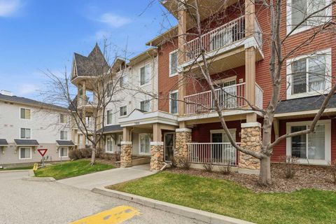 Photo of 70 Panamount Drive NW #7206, Calgary, AB T3K 6G8 (MLS # A2304911)