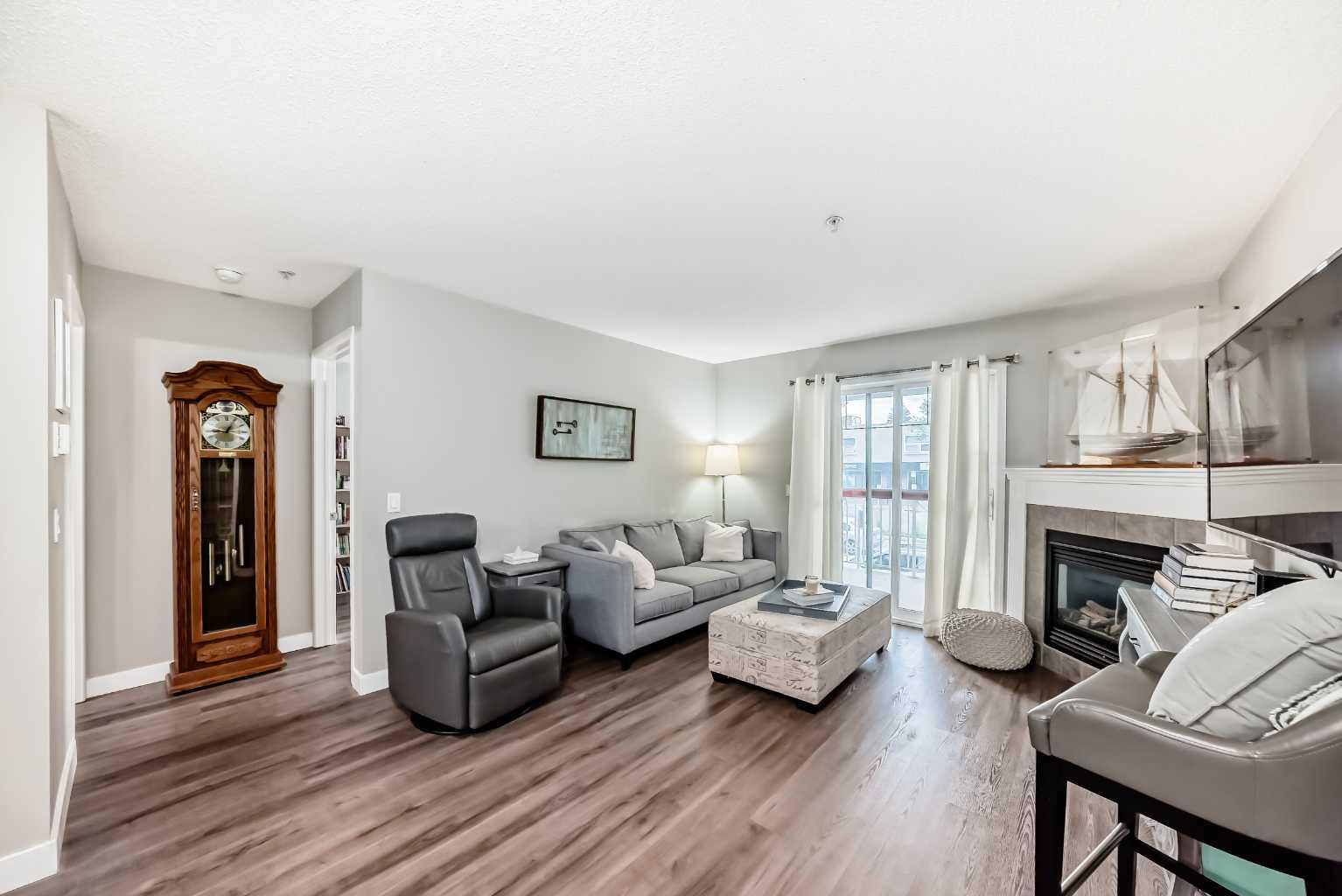 1811 34 Avenue SW 205