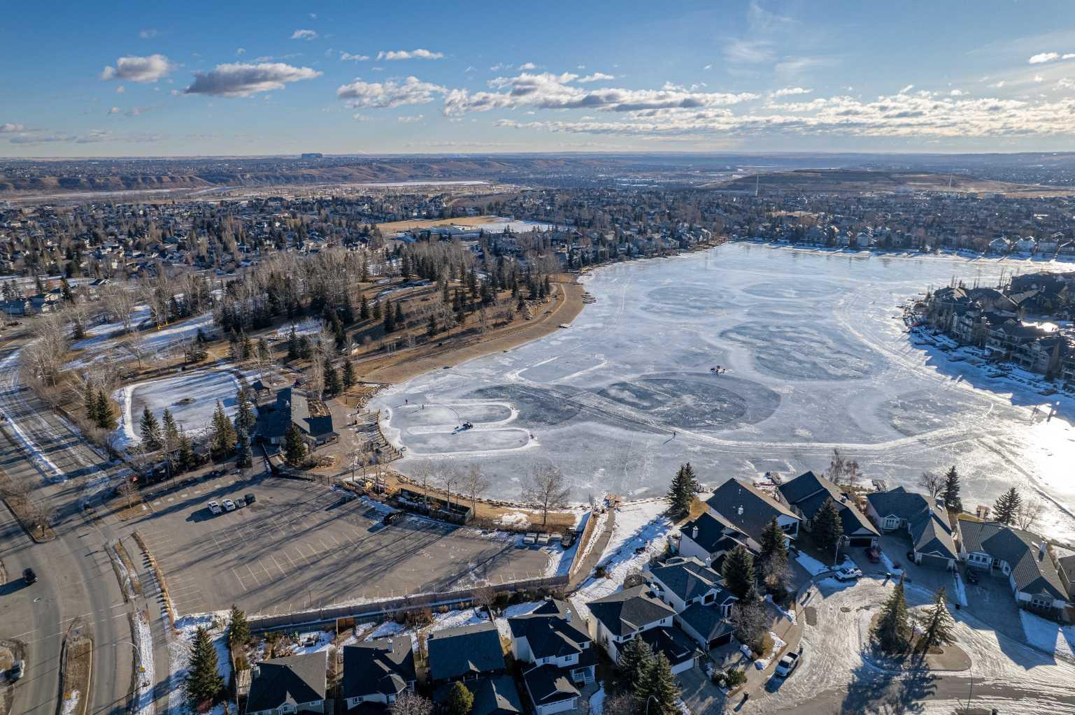 239 Chapalina Place SE