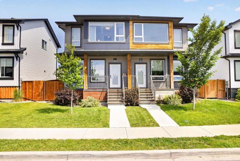 Photo of 4319 Fairmont Gate S, Lethbridge, AB T1K 8J3 (MLS # A2323109)