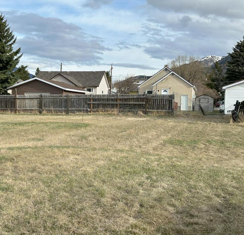Photo of 2738 227 Street, Bellevue, AB T0K 0C0 (MLS # A2266406)