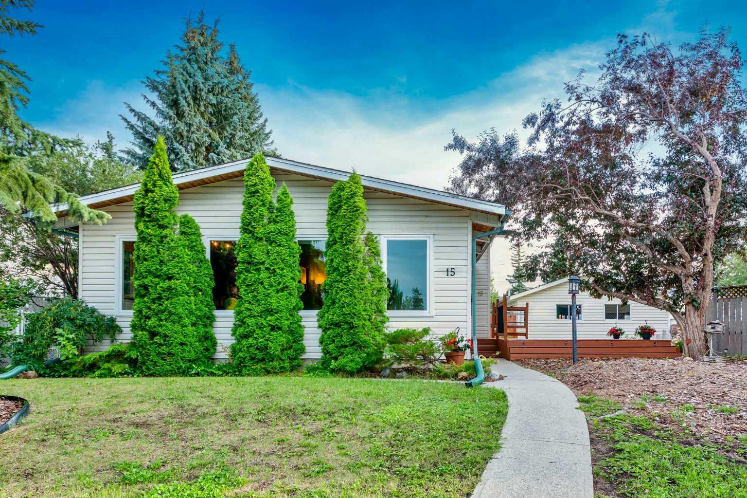15 Southdale Bay SW
