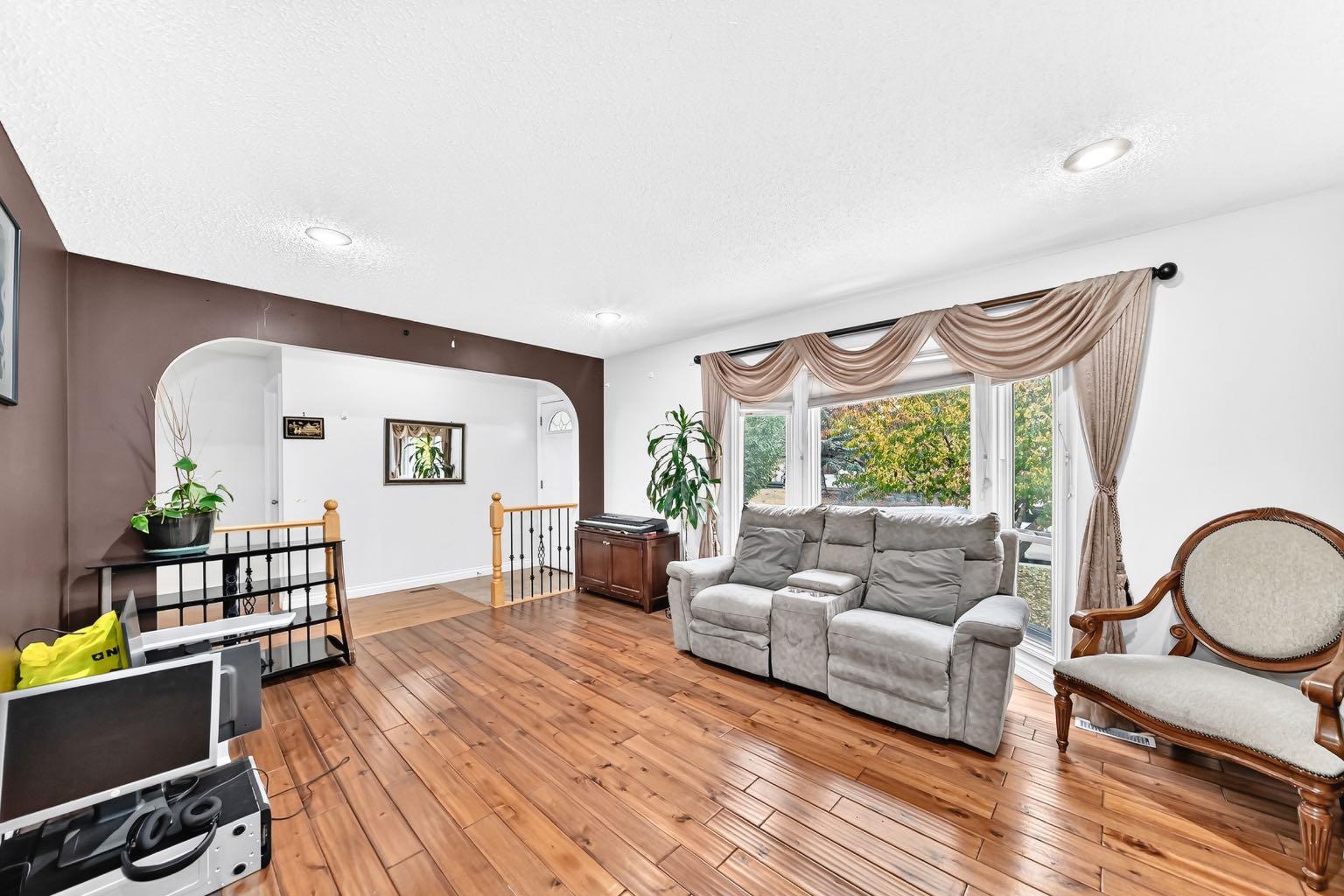 115 Whitehorn Road NE
