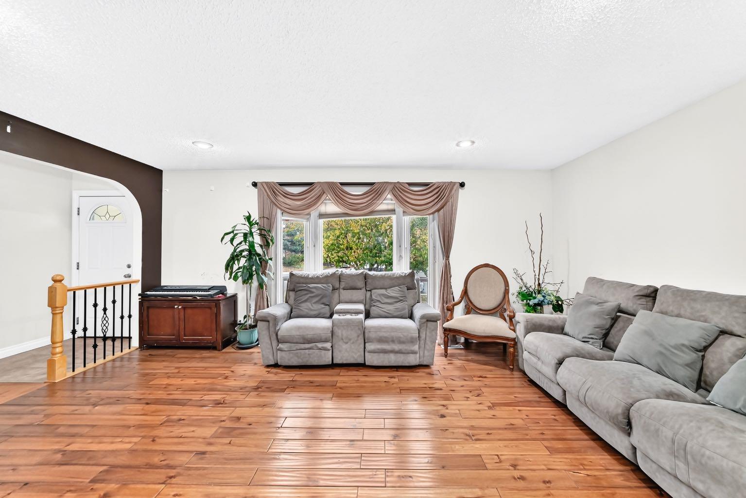 115 Whitehorn Road NE