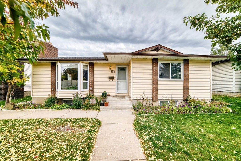 Photo of 115 Whitehorn Road NE, Calgary, AB T1Y 2A1 (MLS # A2348274)