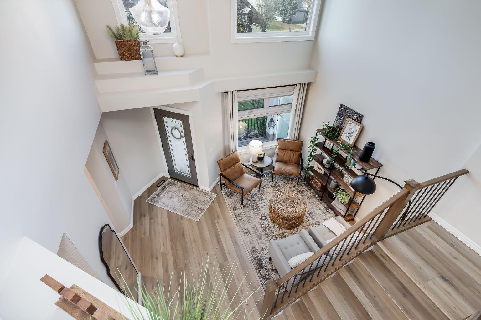 720 Woodside Drive NW